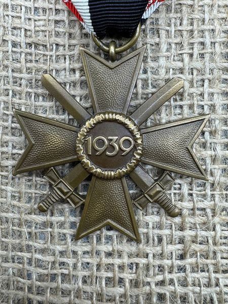 KVK Kreuz 1939 mit Swertern hst 100