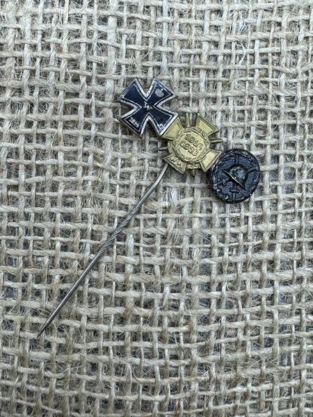 Set EK 1914, Hindenburgkreuz 1914&ndash;1918, VERWUNDETENABZEICHEN IN SCHWARZ WW1
