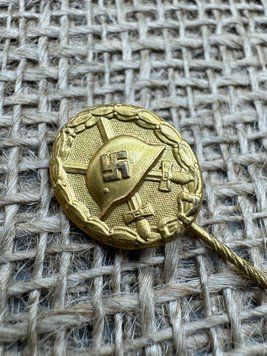 mini Wound Badge in Gold, maker L21 (Foerster & Barth), 16mm, RARE