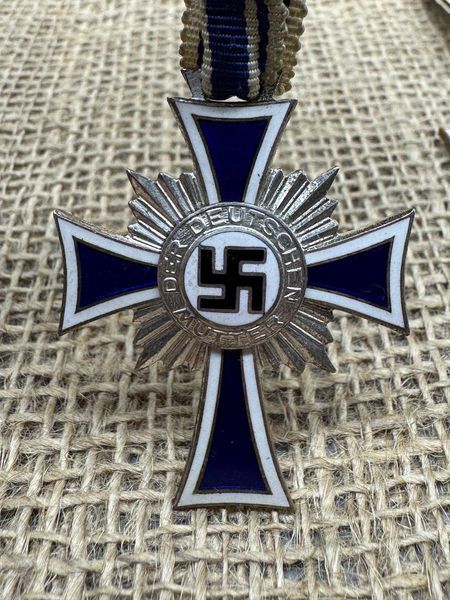 Total set 3x mother&rsquo;s cross 1,2,3 class