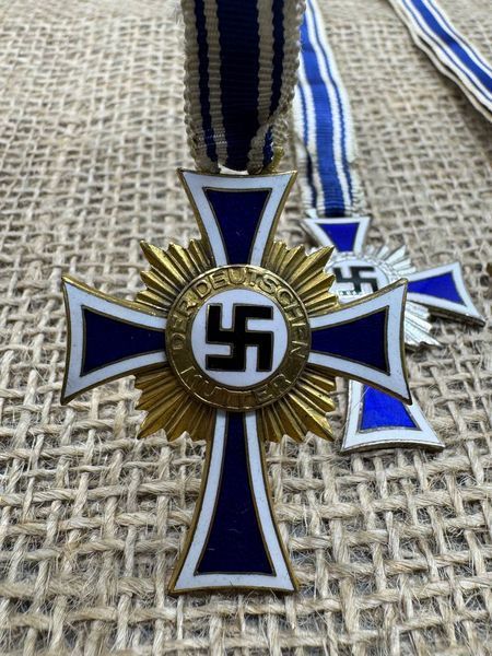 Total set 3x mother&rsquo;s cross 1,2,3 class