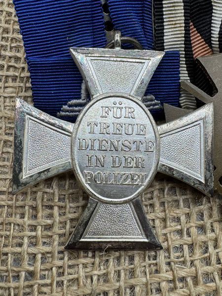 4x medal bar EK 1914, FA,  Hindenburg and Cross for 18 Years of Police Service