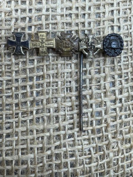 5x Miniatur-Eisernes Kreuz 1914, Lippe, Hindenburg-Kreuz, Dienstauszeichnung (50 Jahre), Verwundetenabzeichen RARE